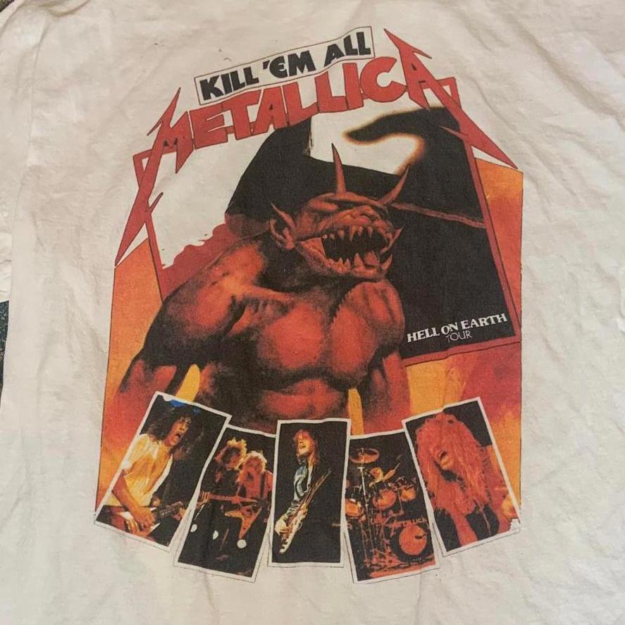 Metallica Preowned Large White Shirt